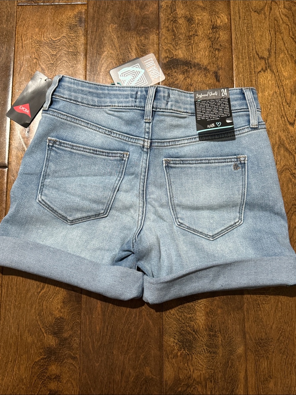 LuLaRoe Light Blue Denim cuffed Rolled Hem Shorts - Picture 4 of 4